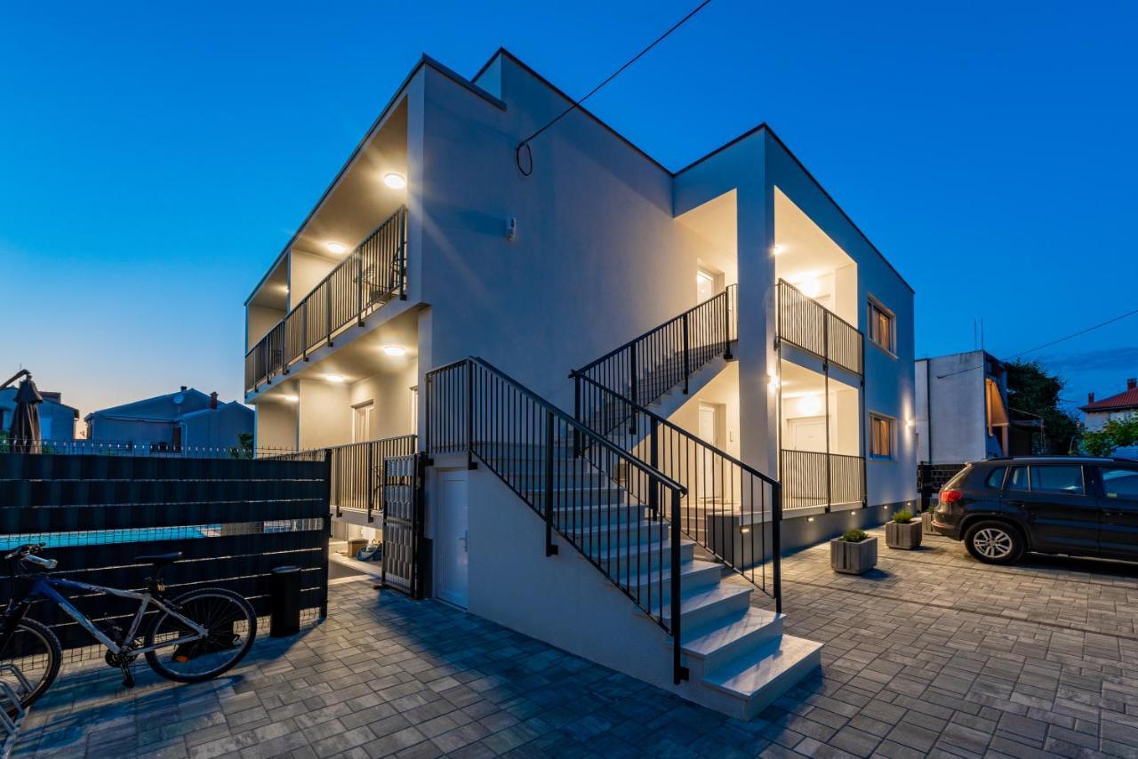 Apartmani Diva 扎达尔 外观 照片